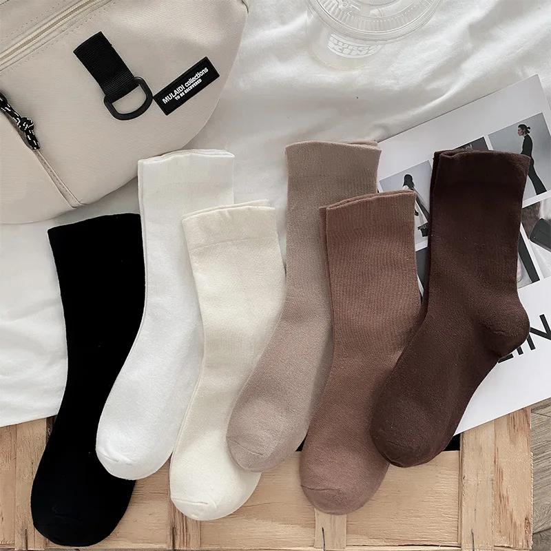 Spring and Autumn Solid Black and White Brown Men and Women General Medium Socks Versatile Sports Breathable Cotton Socks