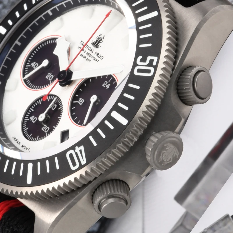 Фото Тактические часы Tactical Frog WATCH VS75 SOLAR с титановым корпусом, светящимся циферблатом BGW-9, водонепроницаемостью 20 бар, для дайвинга, с сапфировым стеклом. №1