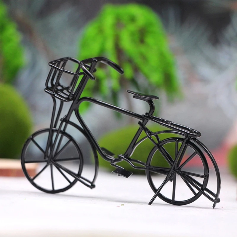 

1 шт. 1:12 миниатюрный велосипед для кукольного домика, черная металлическая модель велосипеда, Спортивная игрушка на открытом воздухе, детская игрушка для ролевых игр, аксессуары для кукольного домика