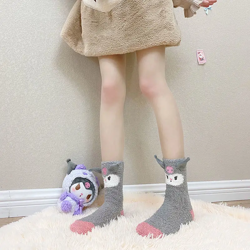 

Милые носки Kuromi Sanrio Cinnamorol Mymelody среднего размера, плюшевые носки, милые Мультяшные теплые носки, зимние носки для девочек, подарок на день рож...