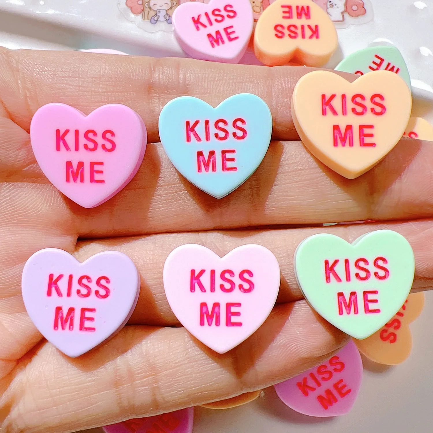 10 шт. новый милый мультяшный орнамент в форме сердца KISS ME серии с плоской задней