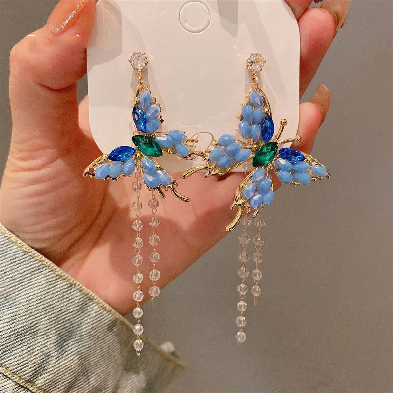 Синие серьги с дизайном