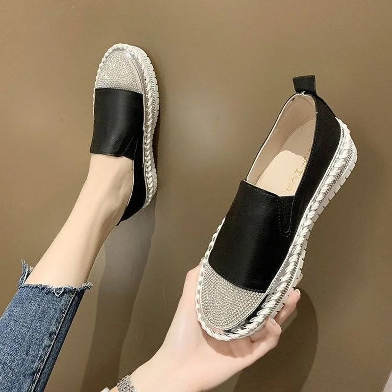 

Hot Selling Large Size Fashion Platform Shoes Women 2022 Spring New Women's Flat Rhinestone Casual Shoes