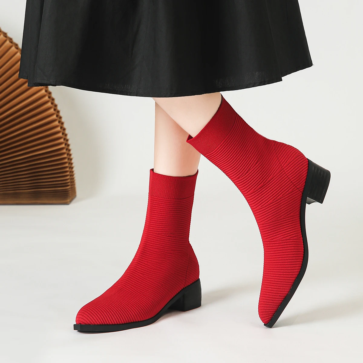 Зимние ботинки 2024 новые женские большие модные вязаные Нескользящие с резиновой