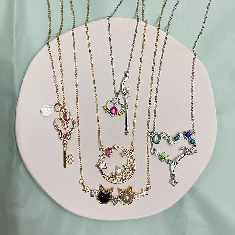 Ожерелье из голубого камня с аниме