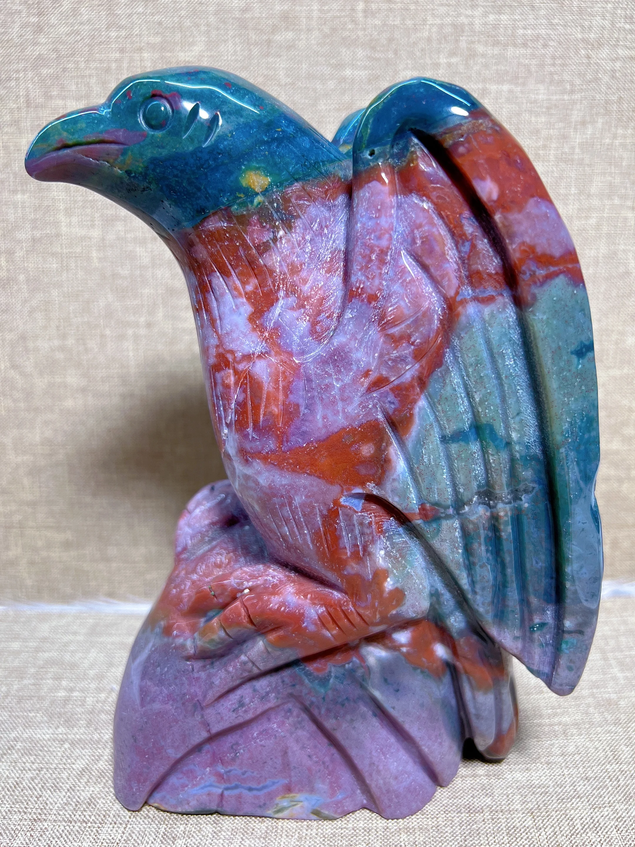 

Натуральная дендритическая резьба в виде орла из океанской яшмы, восстанавливающая форму, изысканный подарок