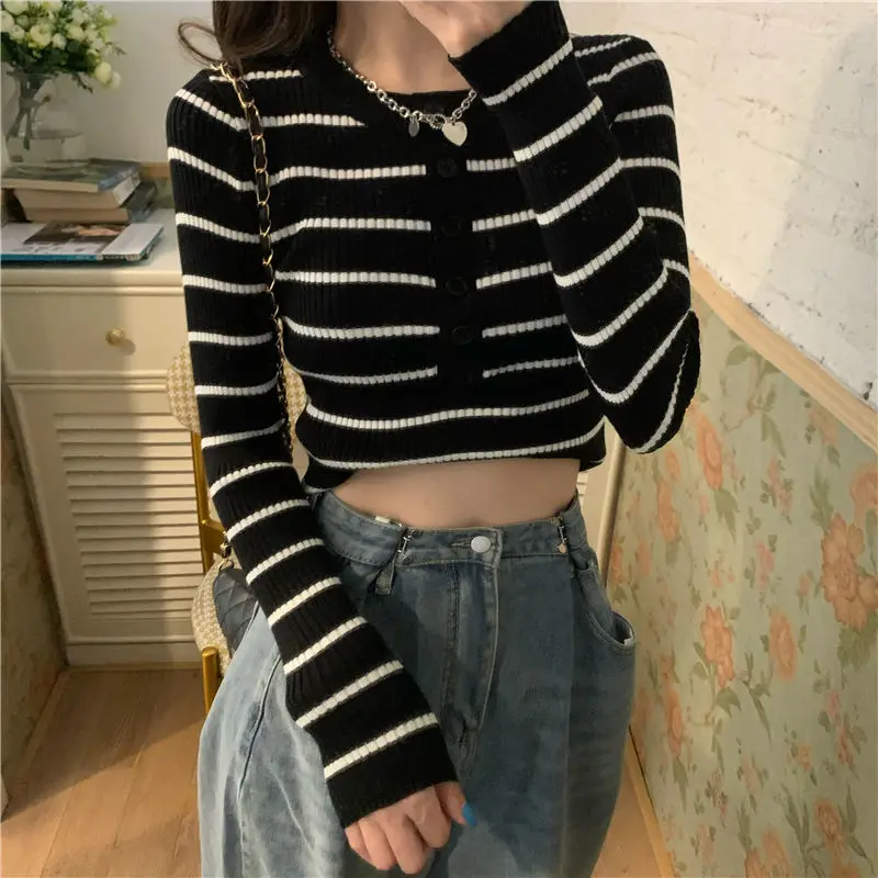 

Женский Укороченный трикотажный свитер в полоску, Повседневный пуловер с длинными рукавами в Корейском стиле, короткая рубашка в японском стиле на осень