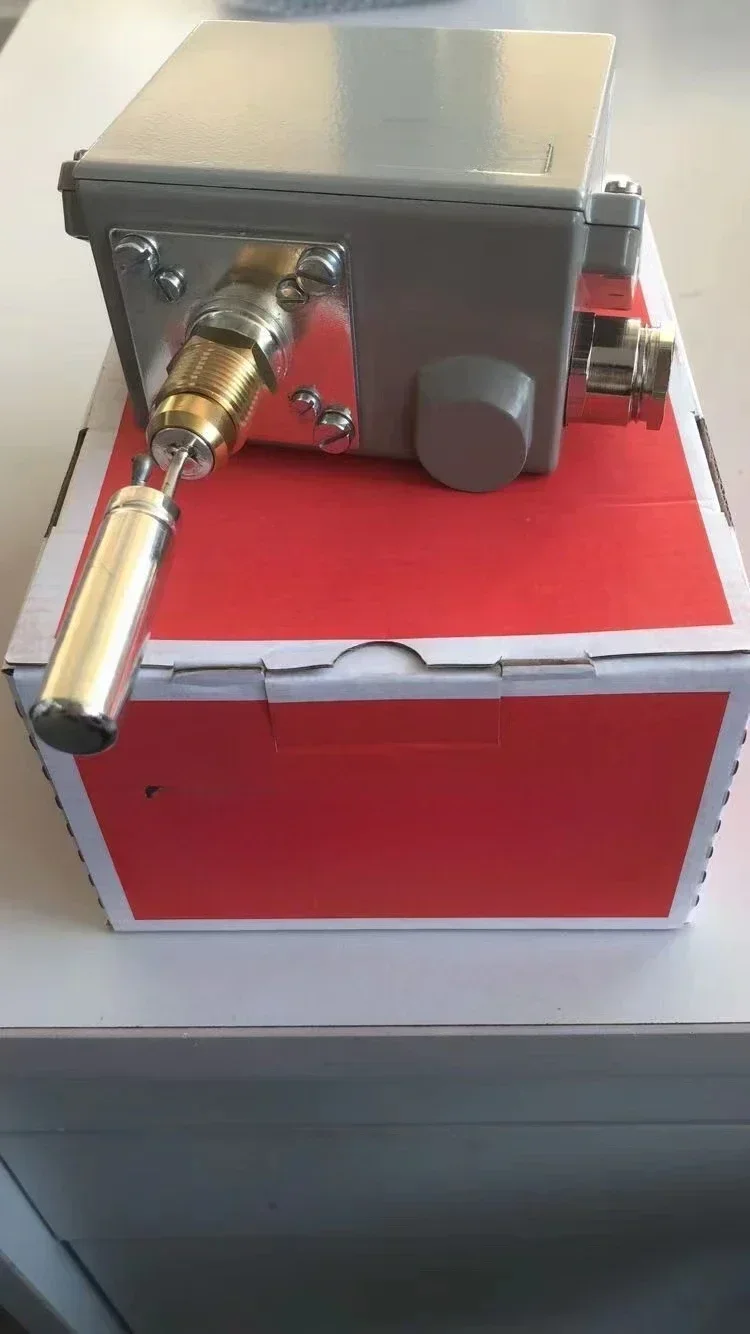 Датчик реле давления KPS KPS77 060 060L Контроллер 311866 060л 312166