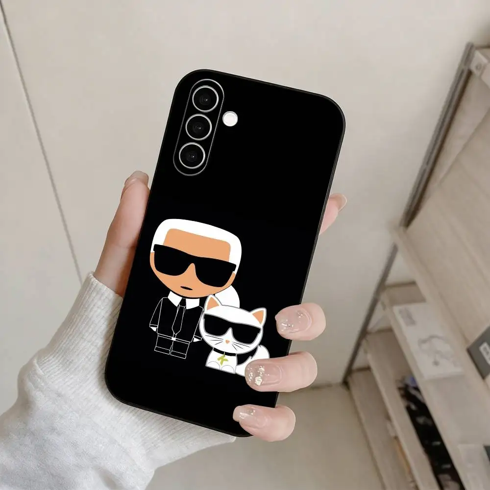 Фото Чехол для телефона K-Karls Lagerfelds Cat Gift, черный, силиконовый, мягкий, для Samsung Galaxy A73, A72, A71, A70, A53, A52, A51 №3