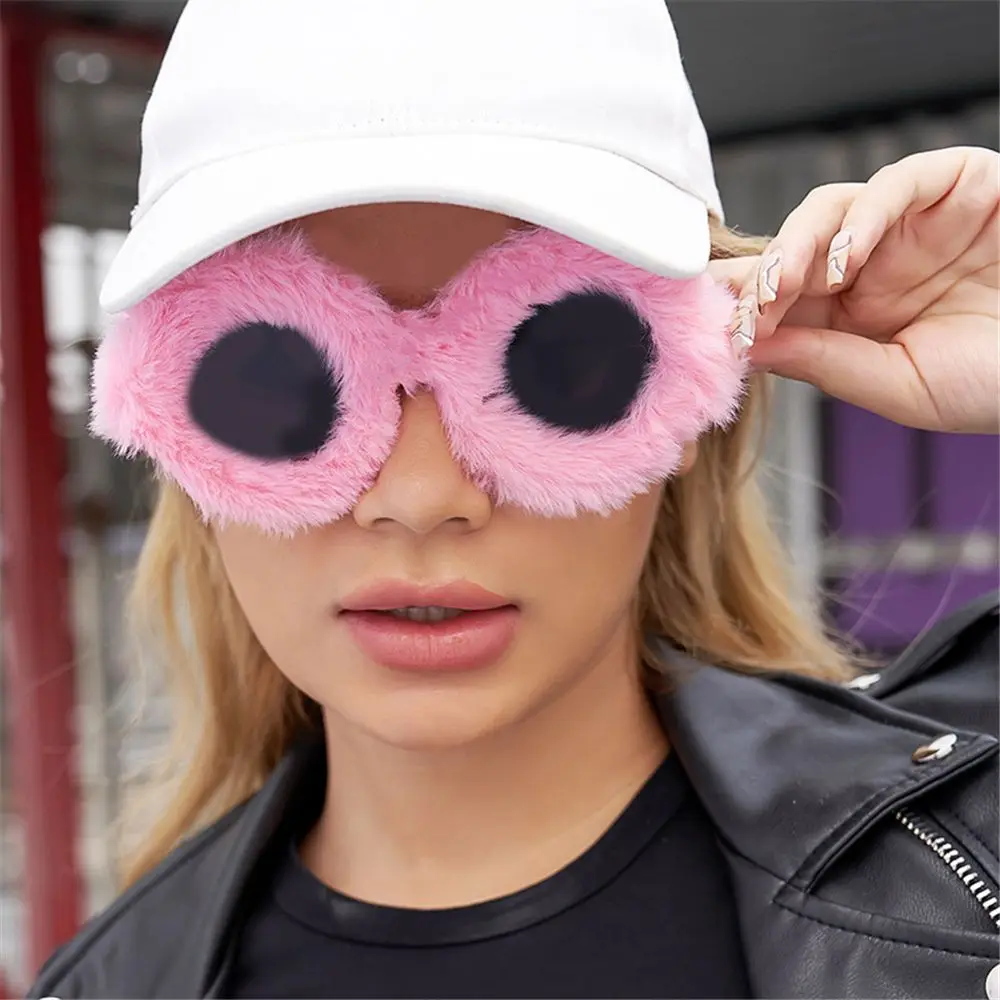

Trendy Cat Eye Kardashan Sunglasses Women Punk Soft Fur Velvet Sun Glasses Ladies UV400 Shades Handmade Eyewear 2022 Hot Sales