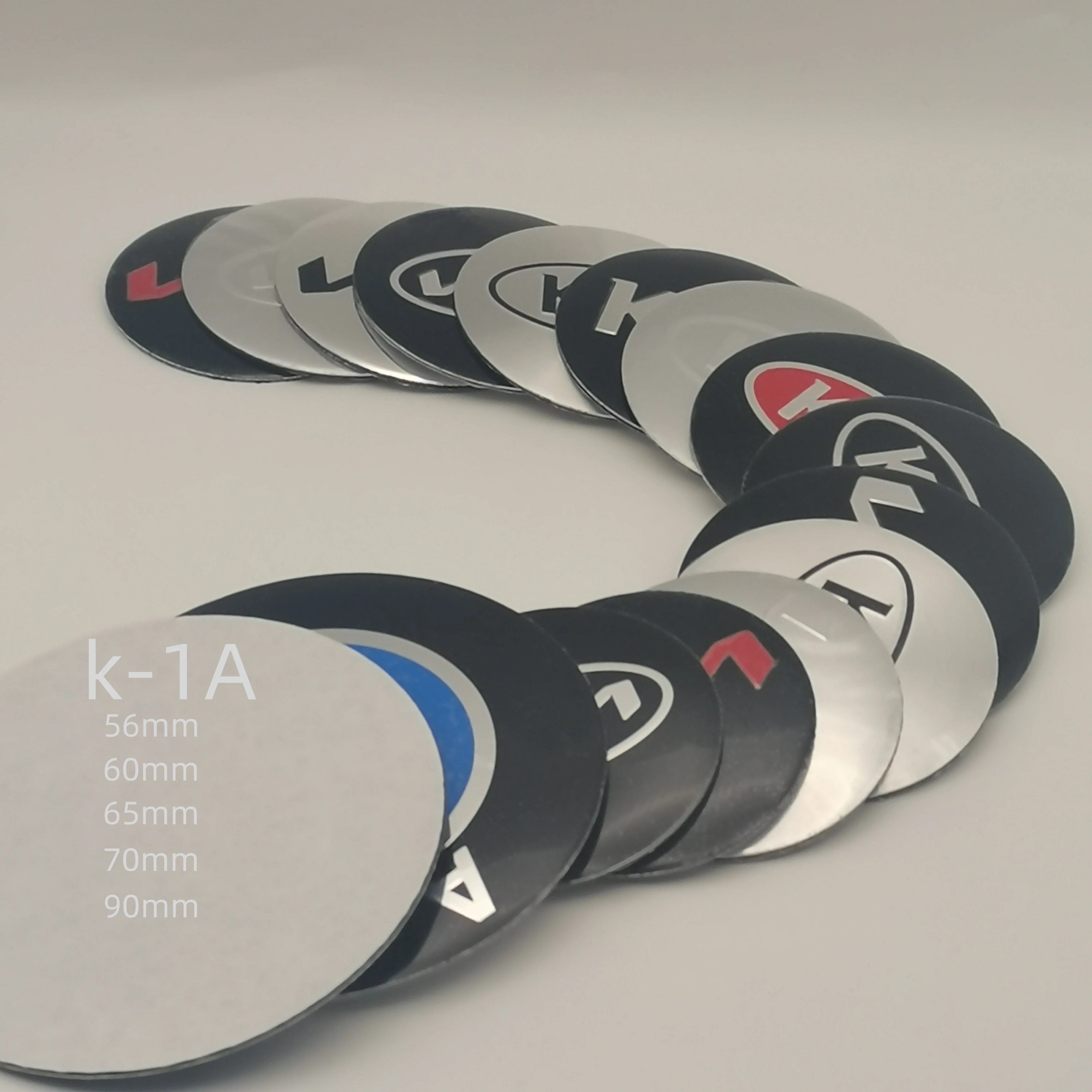 

For K-1a Forte Rio Optima K5 Sorento 4Pcs 56mm 60mm 65mm 70mm GT Stinger Car wheel center cover logo sticker