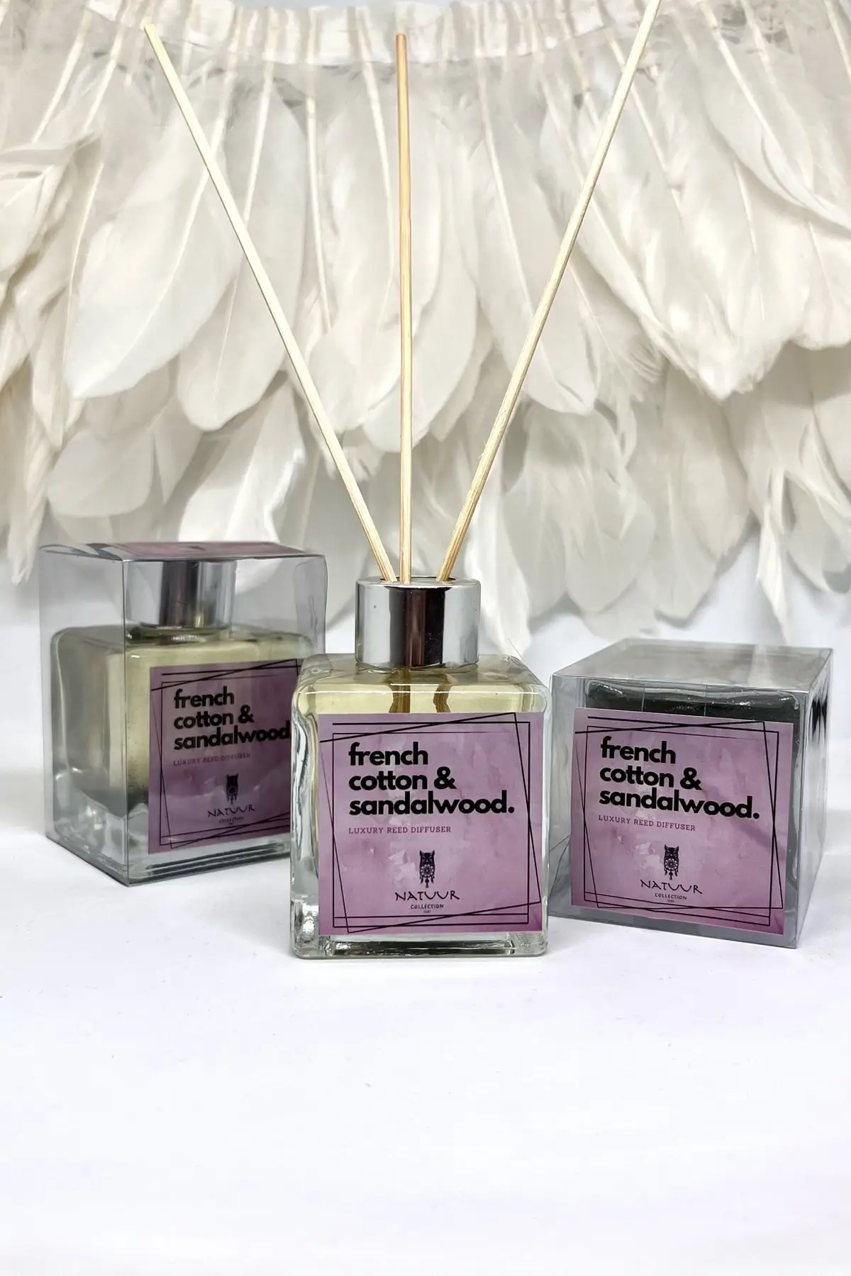 

Sandalwood & Cotton Dense Scented Natural Organic Decorative Premium Gift Room Scent 150ml Candle With Stick, Oilot Fragrance House