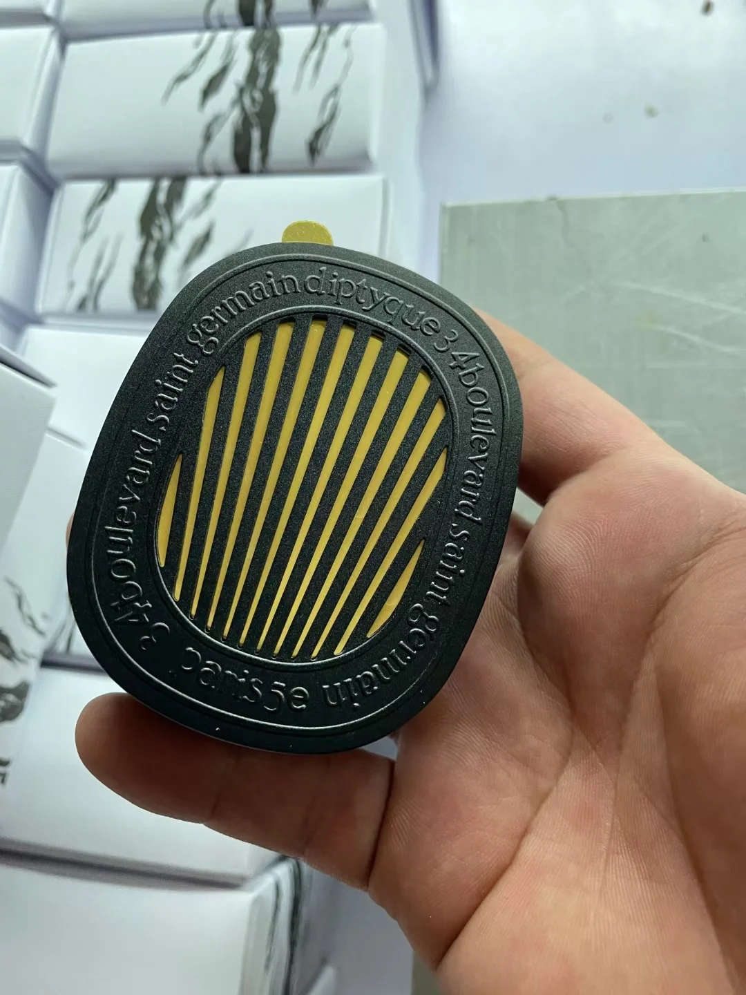 

Высококачественный автомобильный расширитель парфюма для автомобильных ароматизаторов.