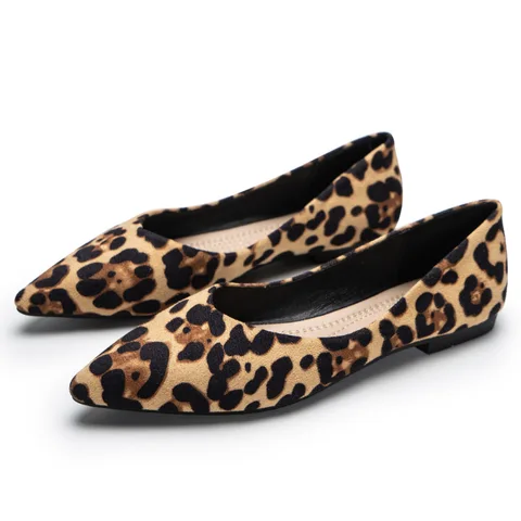 Туфли женские леопардовые без шнуровки, заостренный носок, пикантная модная повседневная обувь на плоской подошве, Размеры 35-42