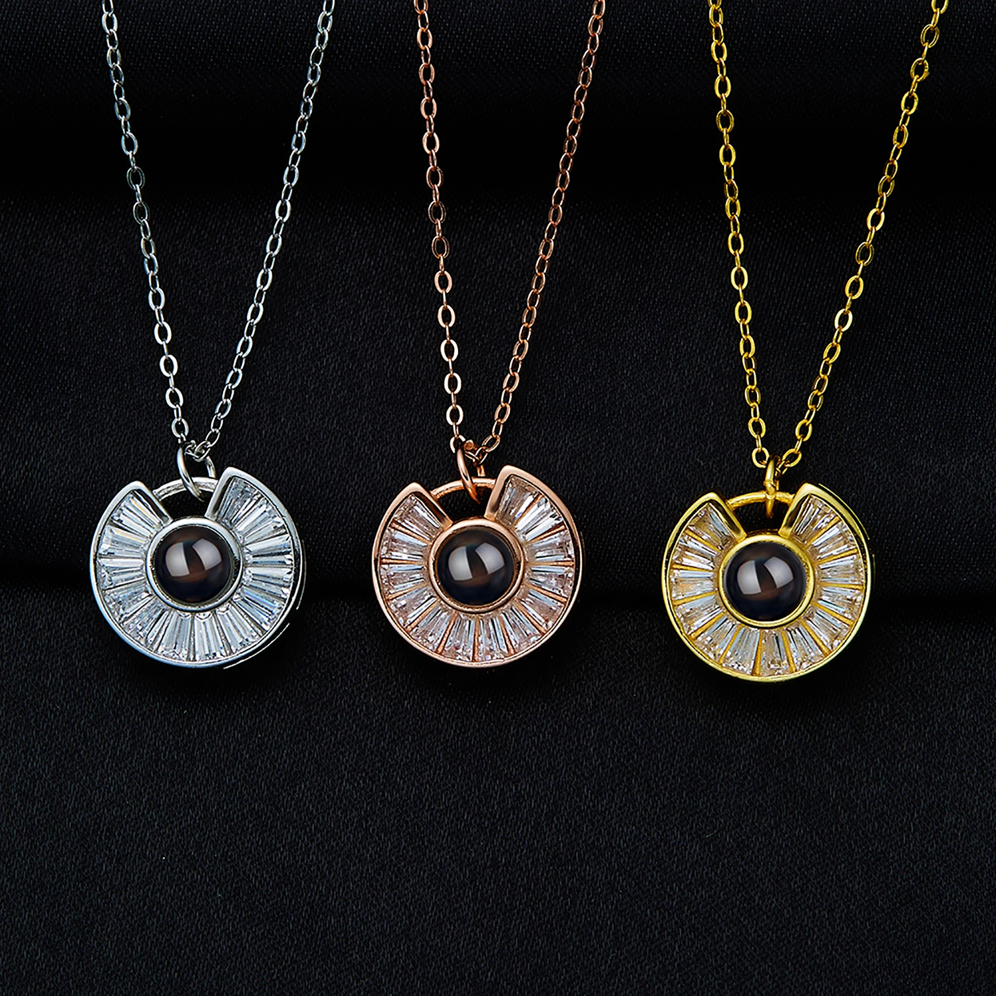 

Индивидуальное ожерелье с проекцией имени и фото, подвеска чуринга на заказ, цепочка с памятью до ключиц, ювелирное изделие на 100 языках, под...