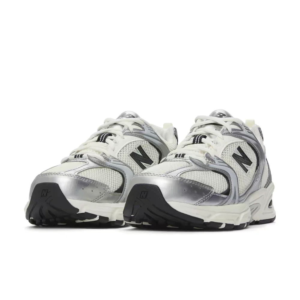 Фото New Balance NB530 Y2K Millennium унисекс низкие городские кроссовки для повседневной носки – серебристо-черные, комфортные и прочные MR530GMT №4