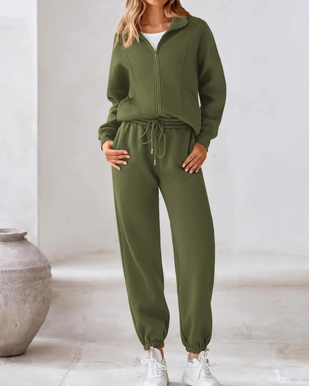 Современный цельный бархатный и утолщенный осенне-зимний теплый комплект одежды