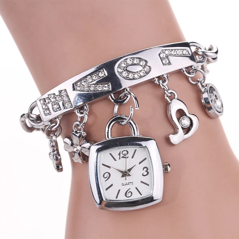 

Women Watches with Letters Rhinestone Inlaid Chain Bracelet Flower Pendant Wrist Watch Ladies Dress Watches Gift Zegarek Damski