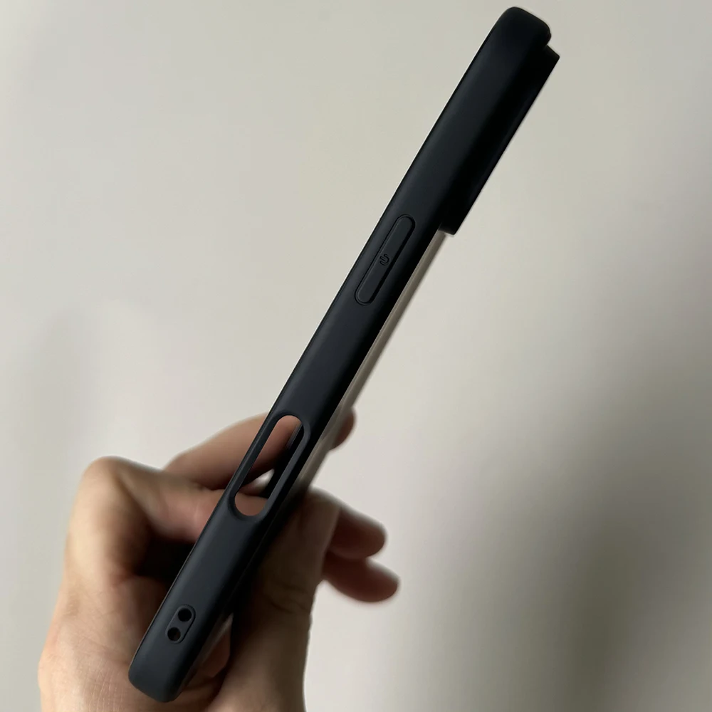 Силиконовый матовый чехол для iphone 16 Pro Max Plus