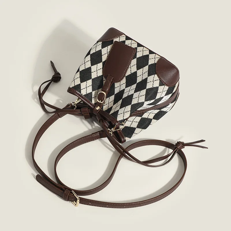 2022 Women's Designer Velvet Plaid Bucket Purse Handbags Female Crossbody Shoulder Bag Small Messenger Bags Casual Vintage Retro