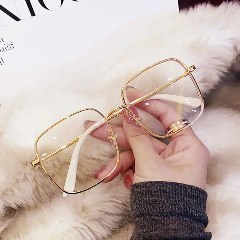 

New Anti-blue Radiation Flat Retro Metal Square Gold Frame Flat Glasses Men Women Myopia Glasses Finished Black Gray Eyeglass