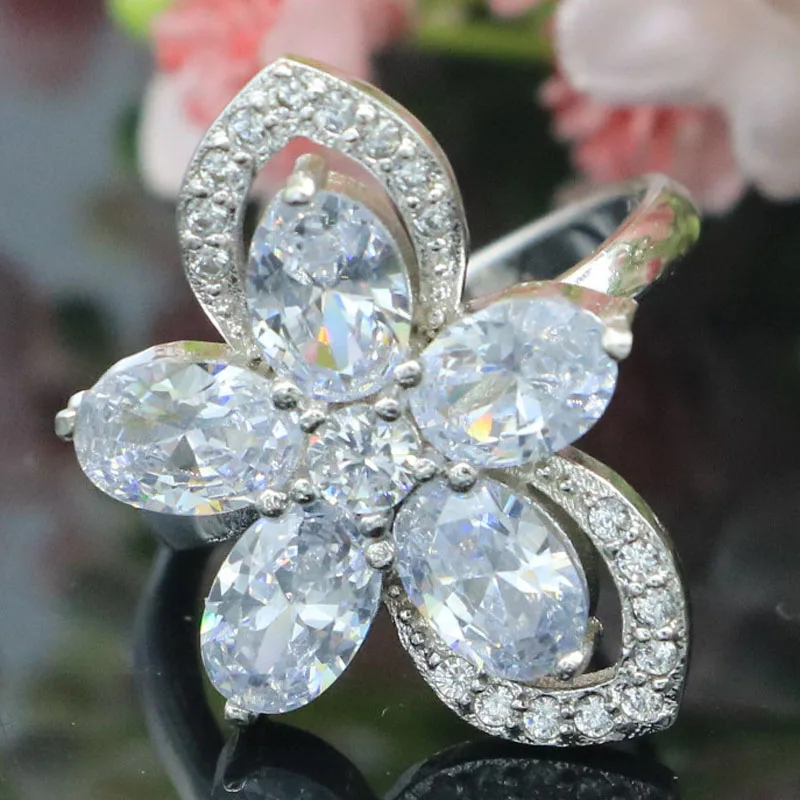 

Женское серебряное кольцо с фианитом, 24x17 мм, 5,2 г, AAA +