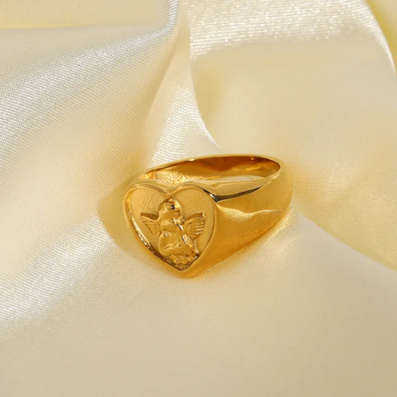 

Exquisite Waterproof Round Angel Finger Jewelry Vintage 18k Gold Plated Stainless Steel Cupid Heart Women's Ring JDR201340