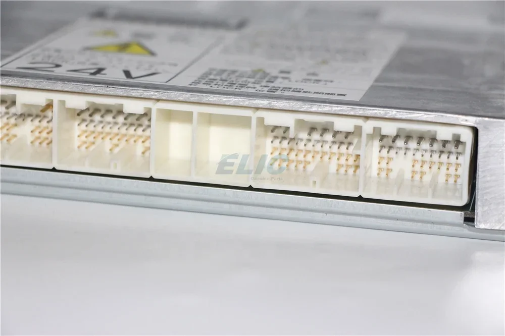 ELIC SK200-8 J05 J08 Контроллер двигателя ЭБУ 89661-E0010 275800 -4213