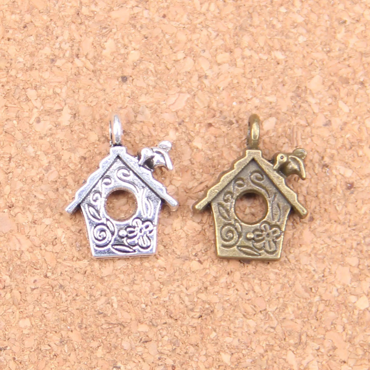 

120pcs Charms cabin house 17x15mm Antique Pendants,Vintage Tibetan Silver Jewelry,DIY for bracelet necklace