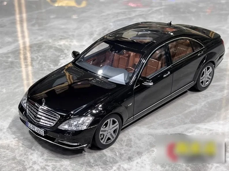 Motorhelix 1:18 для Maybach Mercedes Benz S600L W221 Limited 999 черная литая под давлением модель
