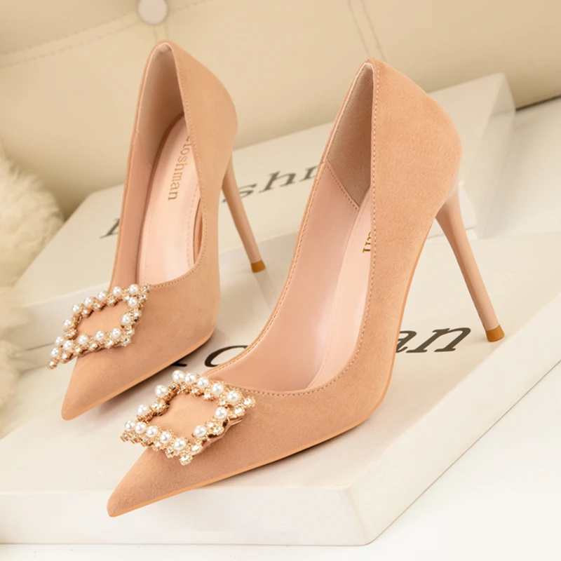 

2022 Fashion Sexy Pointed Toe Pumps Women Suede Leather Wedding Shoes Pearl Rhinestone High Heels Wedding Party Platform Shoes
