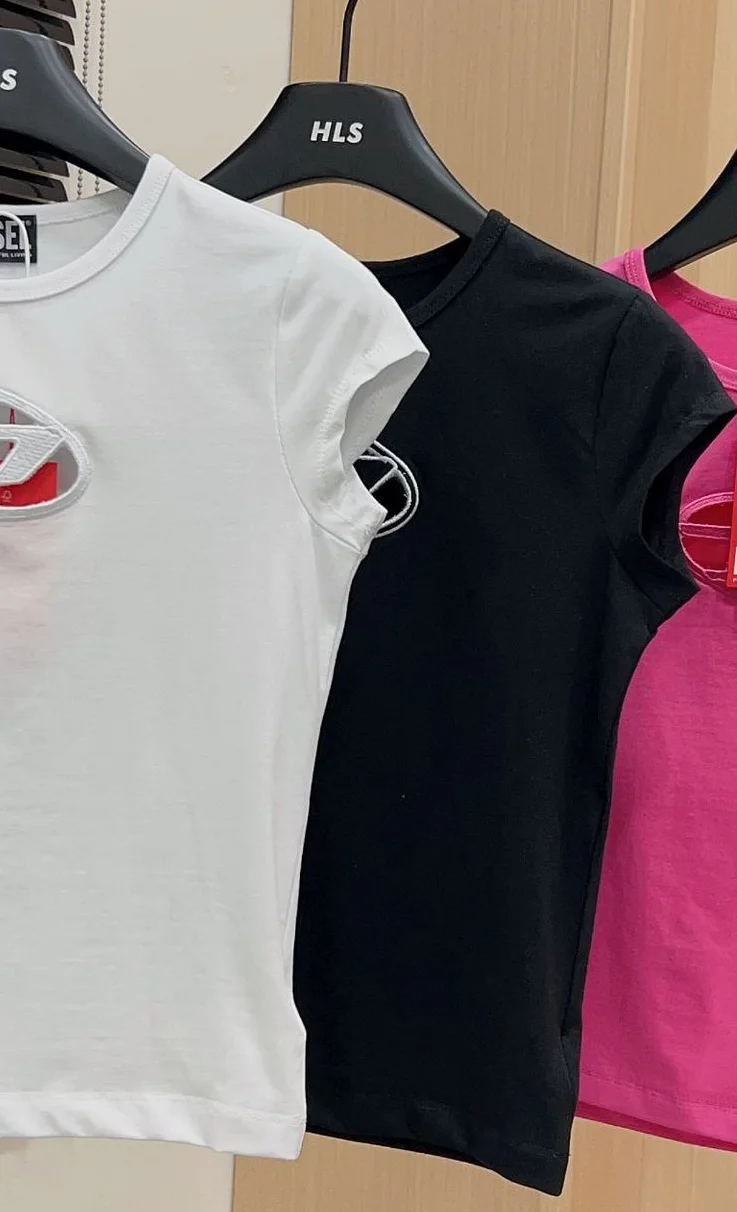 

Fashion Classic Trendy Luxury Designer of Spring/Summer New Cutout Round Neck Short Sleeve Spicy Girl T-shirt for Women