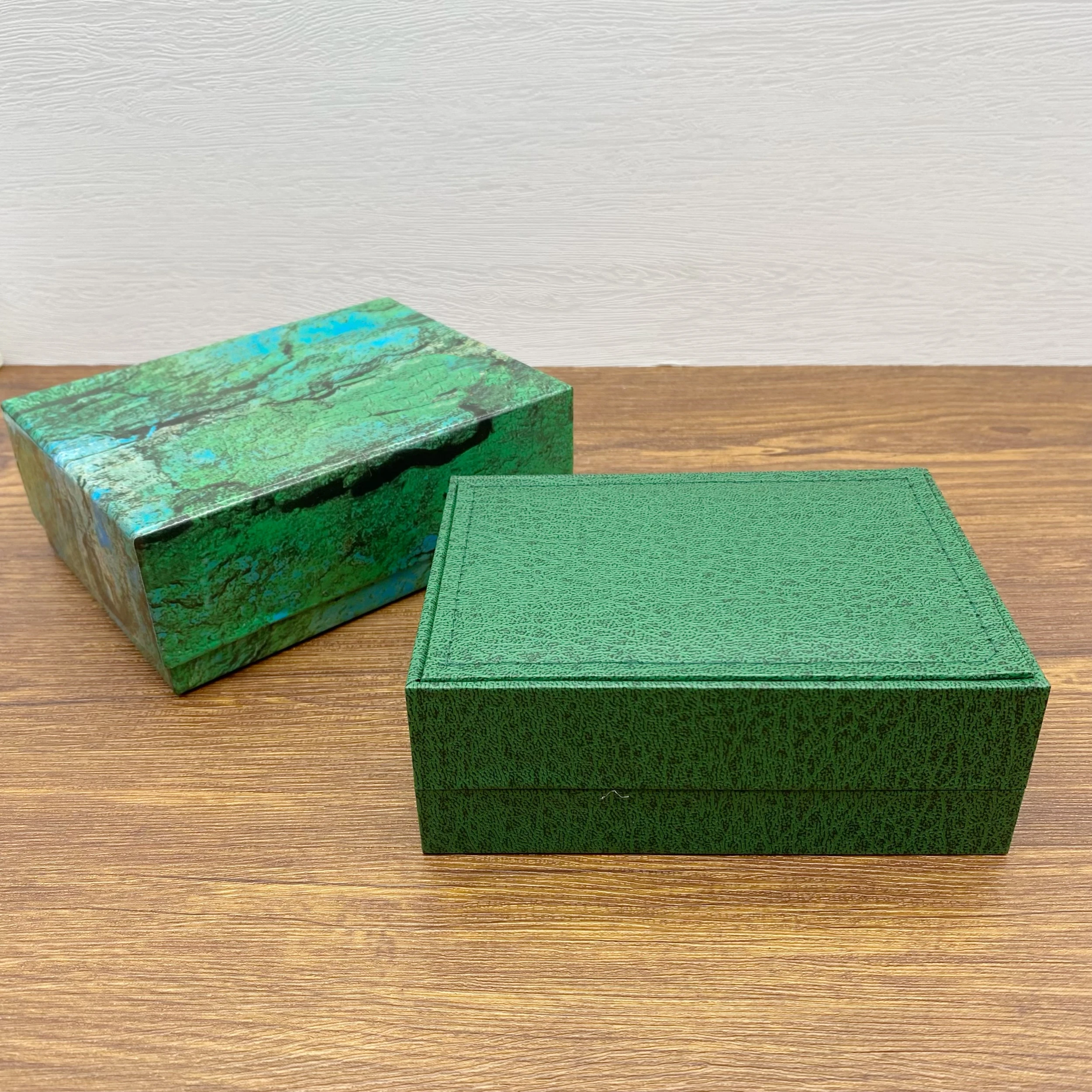 Factory Direct Sales Luxury Brand Permanent Environmental Protection Watch Box Wooden Box Watch Paper English Brochure Storage