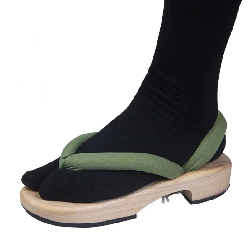 Босоножки бандажные