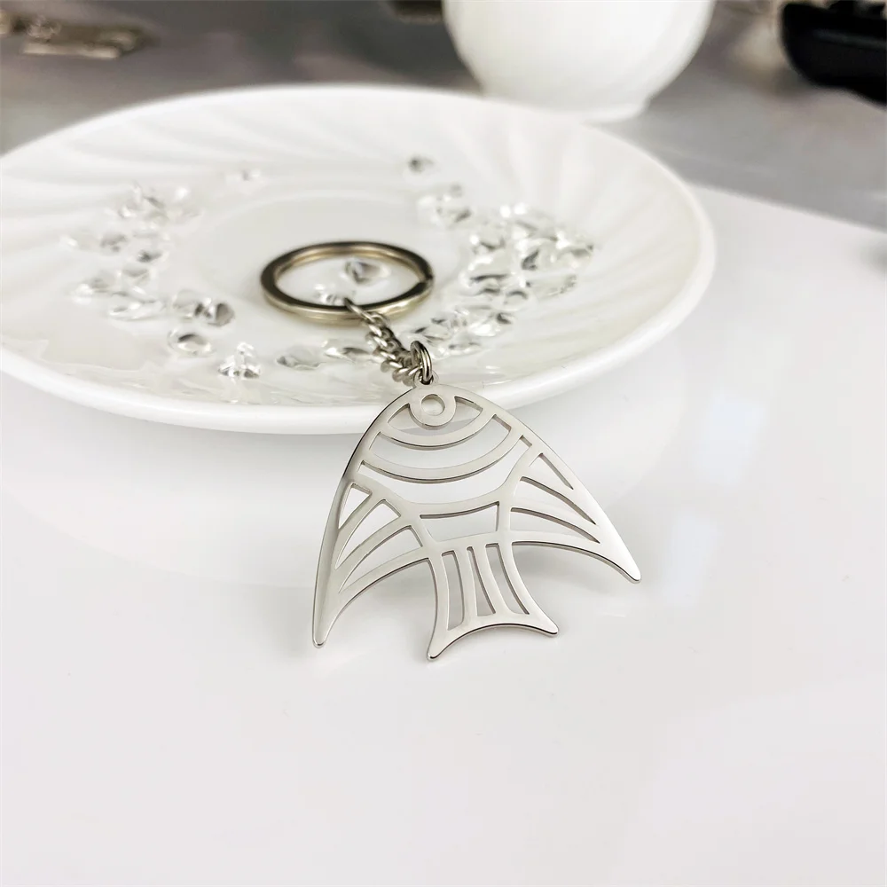 

Fashion Tropical Fish Keychain Women Stainless Steel Engraved Animal Keyring Pendant Jewelry for Men Punk Party Accessories