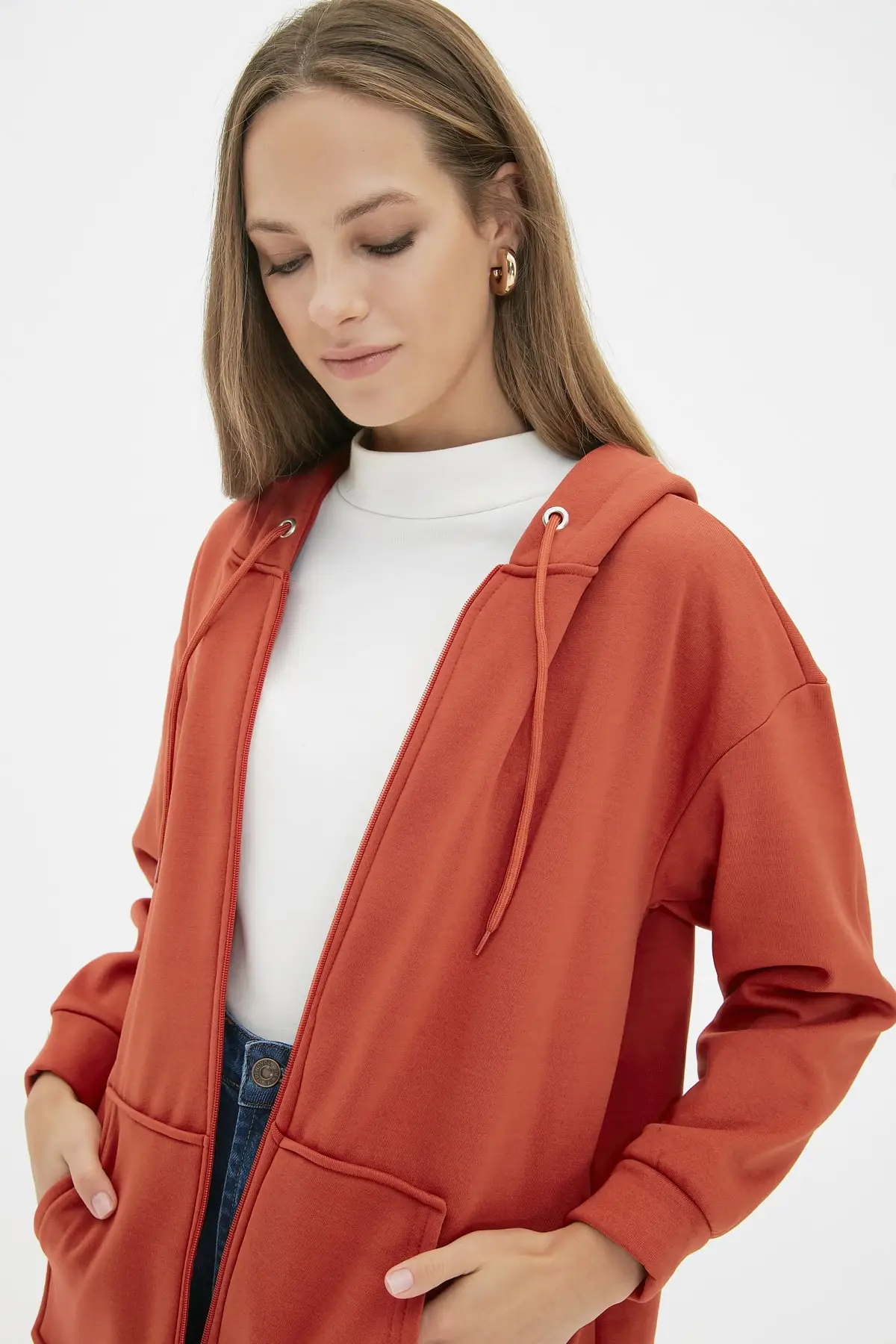 Трикотажная Толстовка с капюшоном на молнии TCTAW22TW0140 | Женская одежда