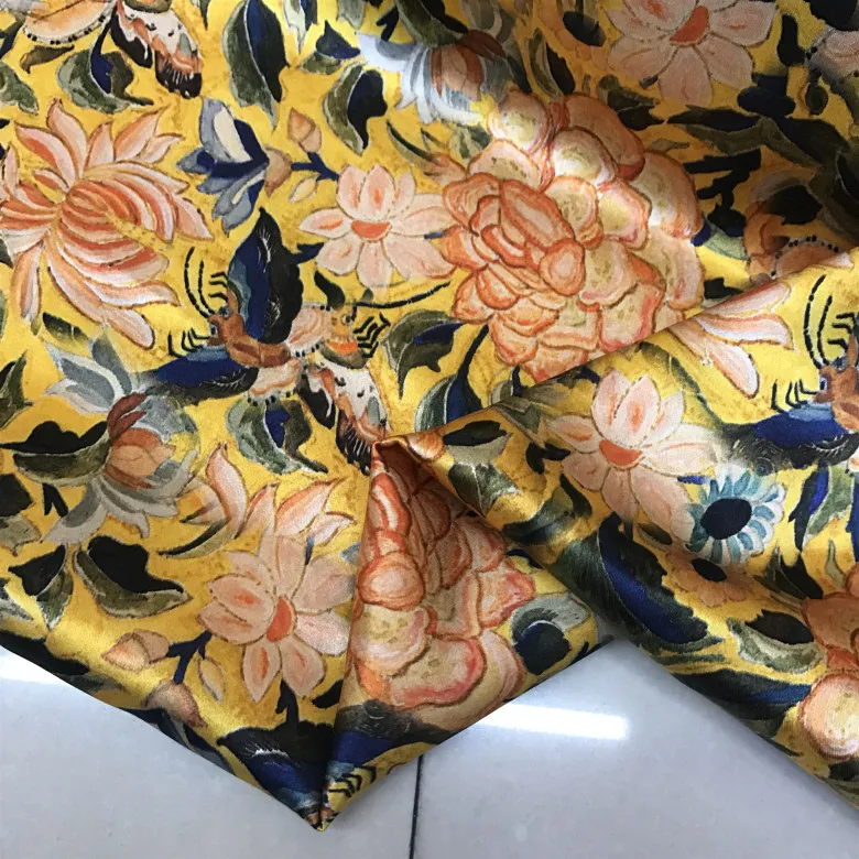 Высококачественный Шелковый утолщенный струйный принт 40 Момми на желтом фоне с