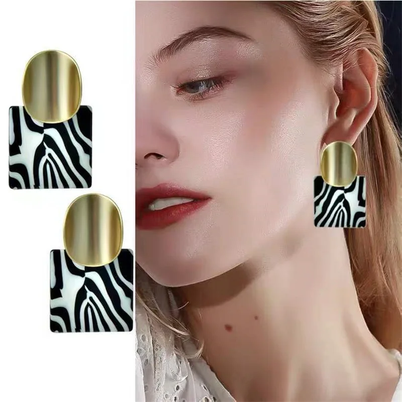 

Korean hyperbole Acrylic Drop Earrings for Women 2022 Fashion Geometric chessboard Dangle Earrings Resin Earrings forJewelry