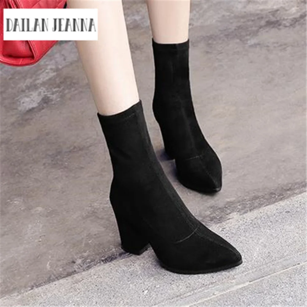 Новые ботинки в Европе и США 2025 года замшевые носки-трубы остроконечные сапоги на