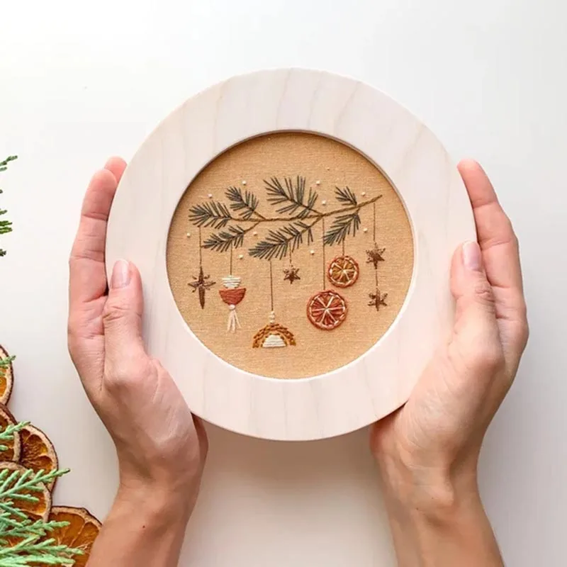 

hand embroidered ornaments, Christmas tree ornaments, Christmas ornament embroidery hoop