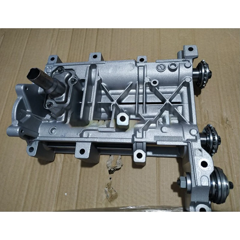 

Me rc ed es -Be nz M271 C200 C260 e300 E200 E260 C180 GLK260 W204 oil pump engine oil pump balance shaft