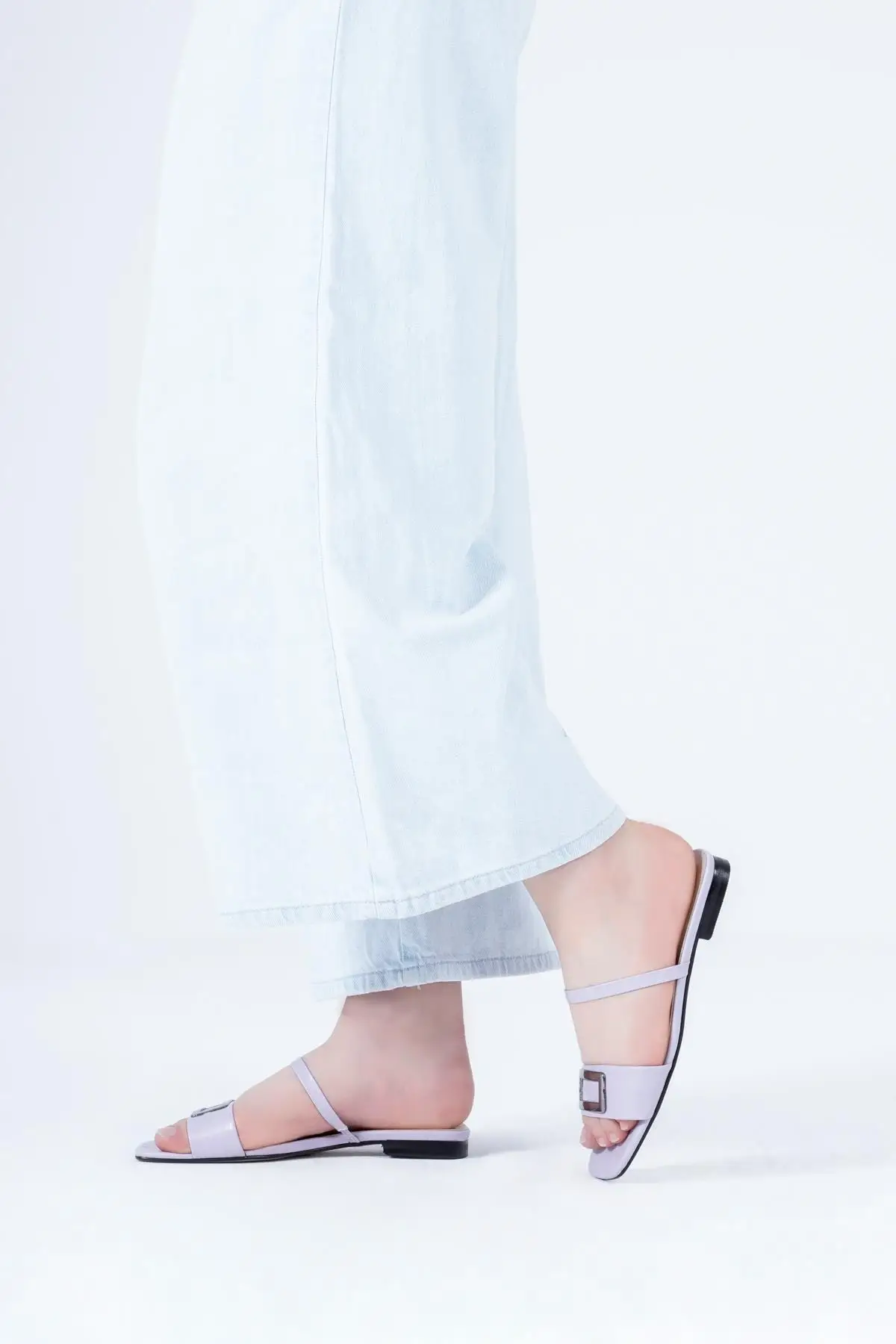 

Genuine Leather Slippers