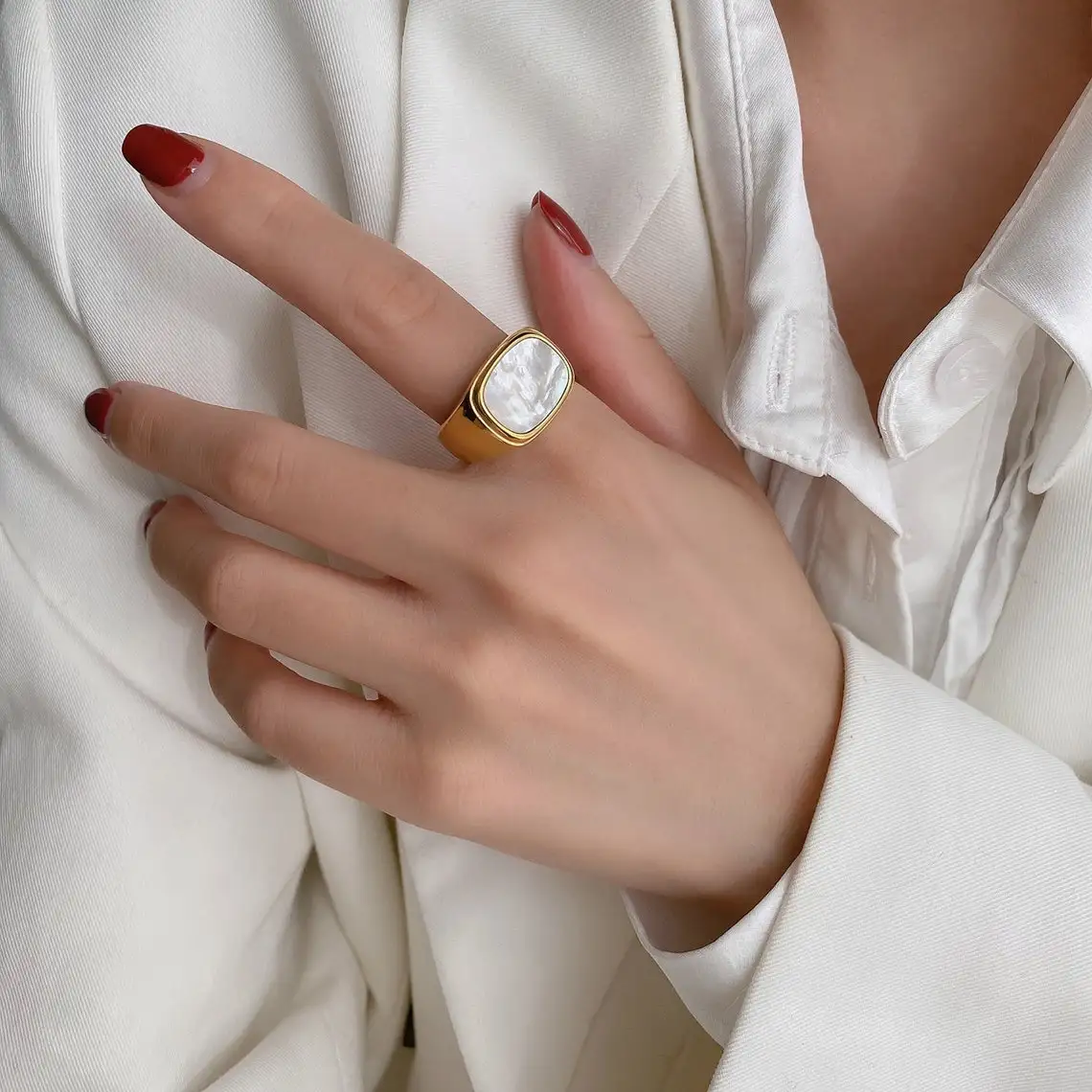 

Kaifanxi Vintage Square Shell Ring Damen Platin Ring Fashion Party Schmuck Accessoires Geschenk