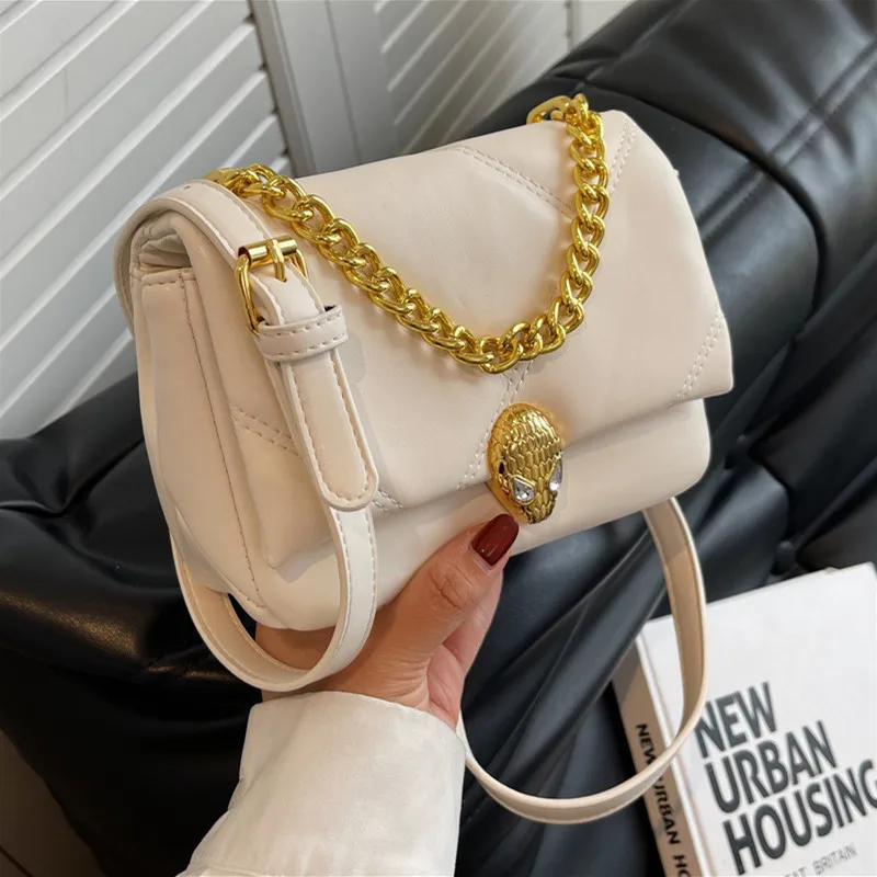 

Ladies Brand Classic Snake Head Lock Design Shoulder Bag Simple Fashion Metal Chain Messenger Bag Women Elegant Small Square Bag