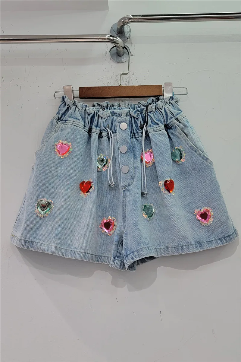 Streetwear Exquisite Rhinestone Beaded Color Heart High Waist Jeans Shorts Loose Slimming Denim Shorts Women Summer Short Pants