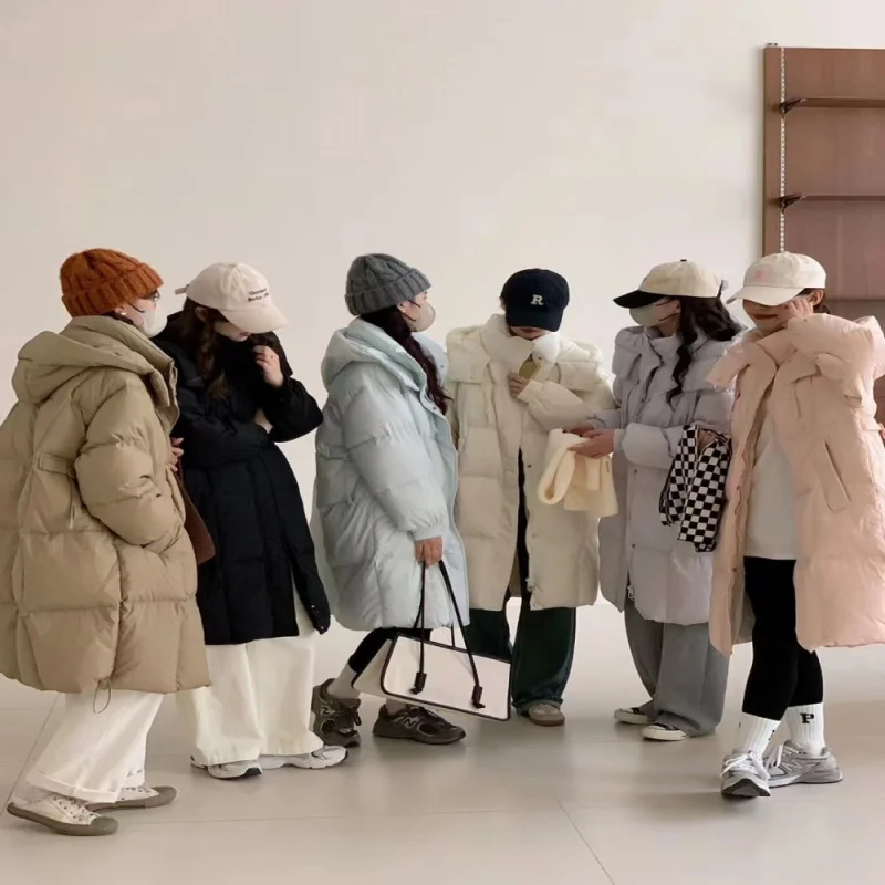 

Пуховик средней длины с капюшоном, новинка зимы 2023, женское маленькое утепленное пальто в Корейском стиле на белом утином пуху