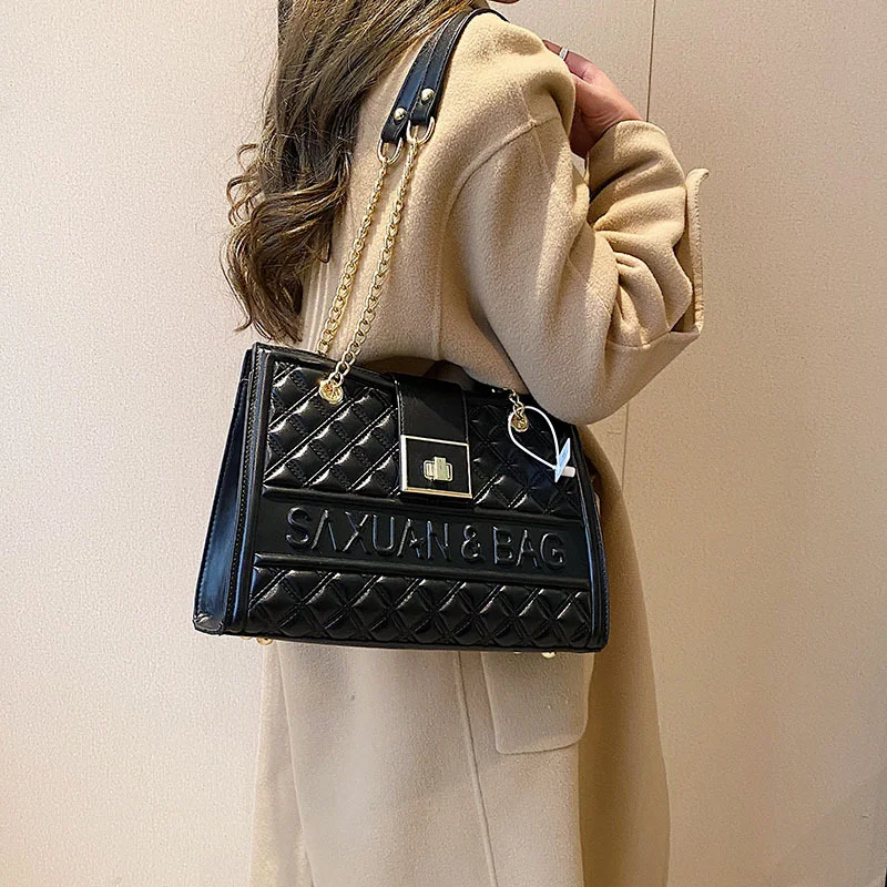 Women's PU Ringer Lattice Black Commuting Chains One Shoulder Hand Bag New Fashion Autumn and Winter Small Tote Bags for Femele