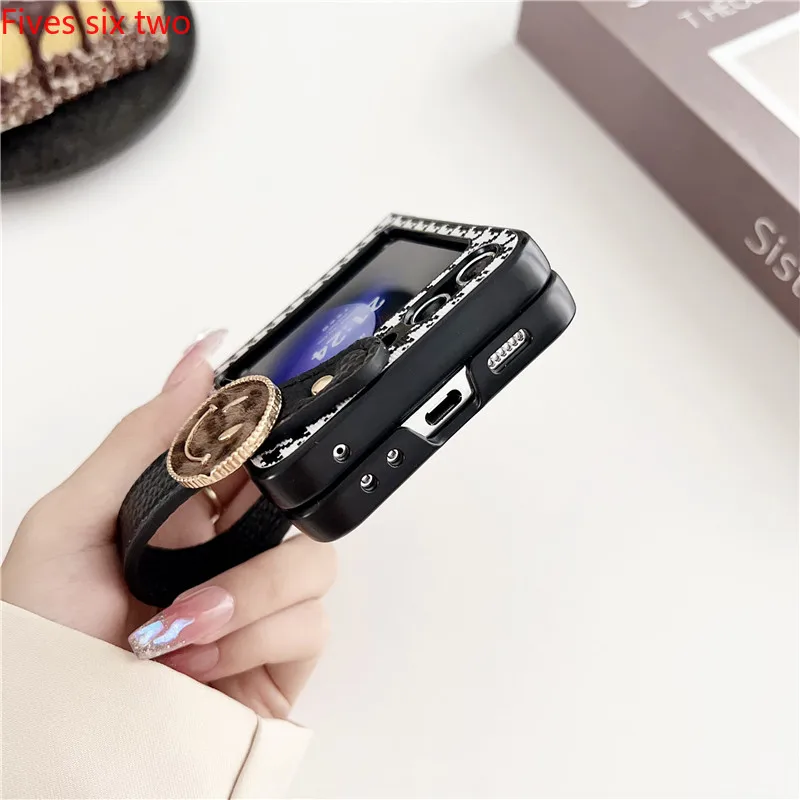 3D милый леопардовый чехол с ремешком на запястье для Samsung Z Flip 6 5 4 3 2 1 Zflip5 модный