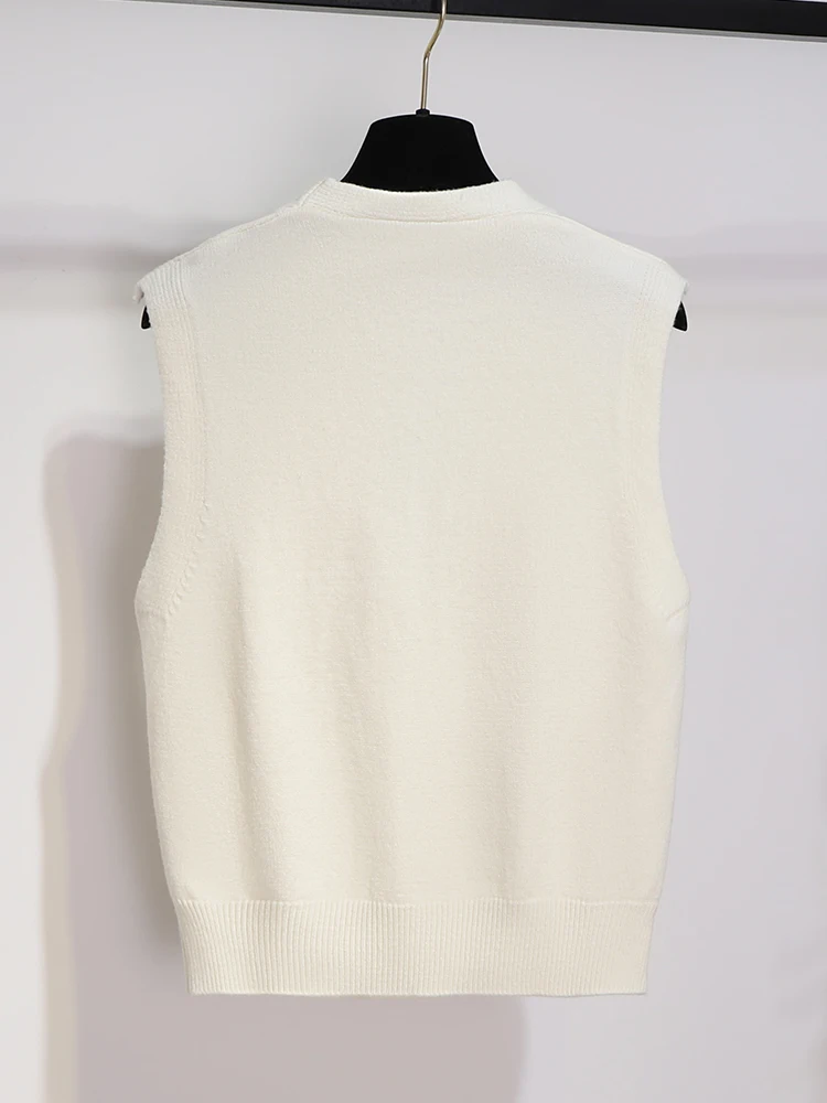 Белое изящное вязаное платье комплект из двух предметов женский осенне-зимний 2024