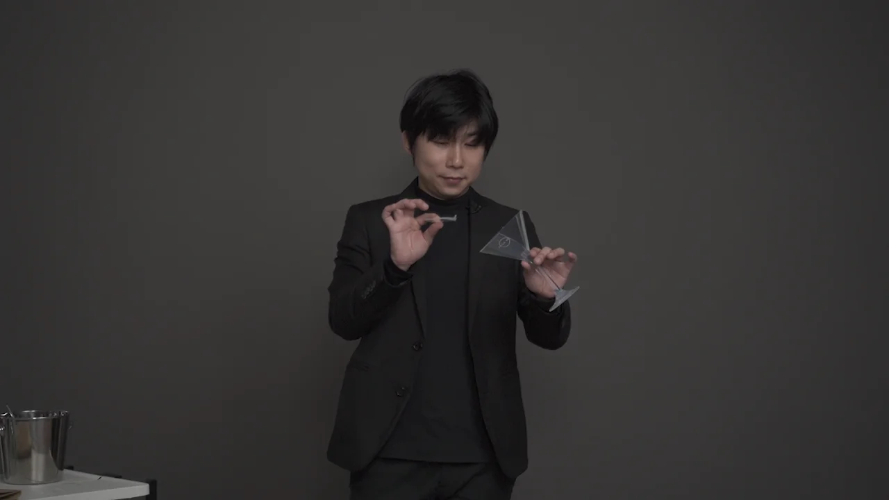 

2022 Rosen Roy Martini Glass By Rosen Roy - Magic Trick